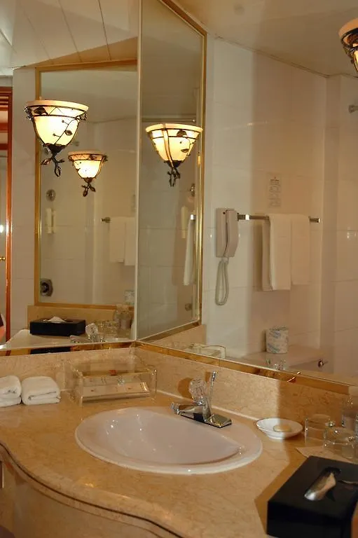 Jin Jiang Galaxy Hotel Shanghai 4*,